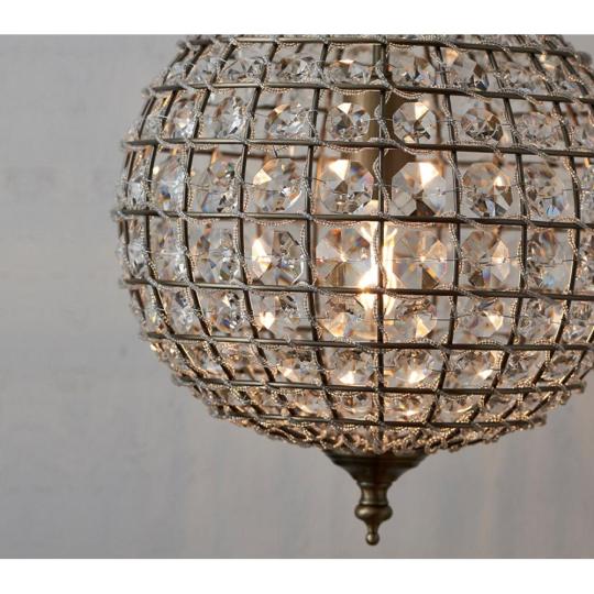 kristaly gomb fuggesztek lampa vilagitas elegans klasszikus arany elokelo luxus arany lameridiana nappali asztal fole polgari bronz nagymeretu lakberendezes haloszoba kristaly csillogo.jpg